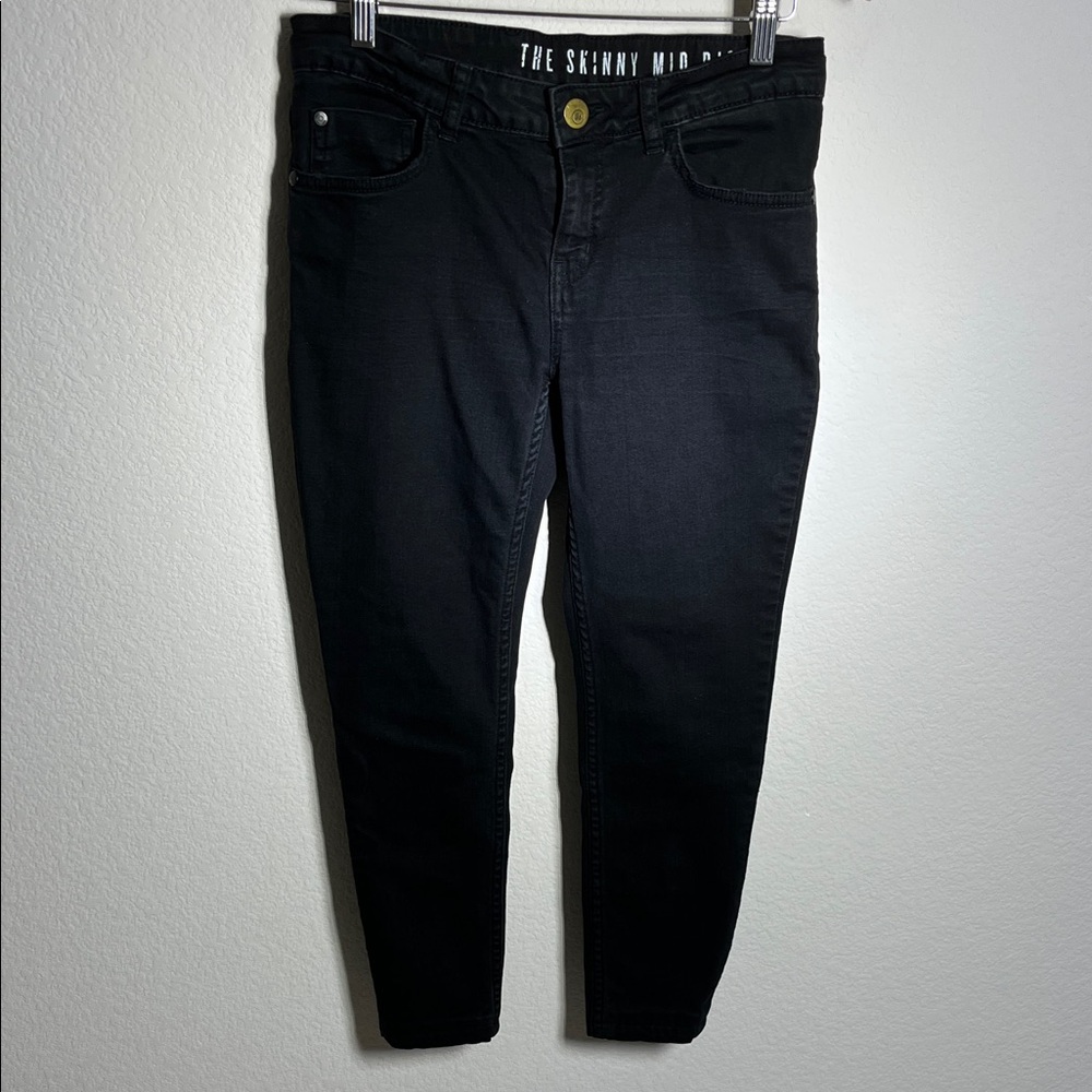 Stylish Black Ankle Jeans for Women Size 4